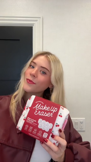 Cherry Crush Set & Makeup Bag